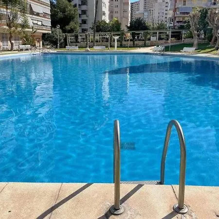 Muy Luminoso, Con Piscina Y A 5 Min De La Playa. Apartment Alicante